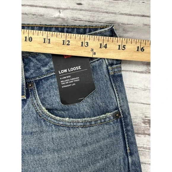 Levi's Premium Low Loose Jeans Women's Sz 26x30 Light Wash Straight Leg Cotton - Picture 6 of 13